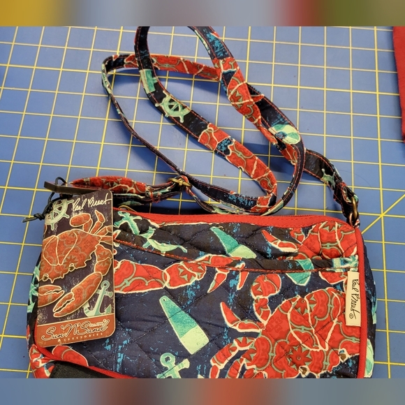 Sun N Sand - Paul Brent Designer Ocean Print 20 x 6 x 2 Adjustable Strap Purse - Picture 1 of 12